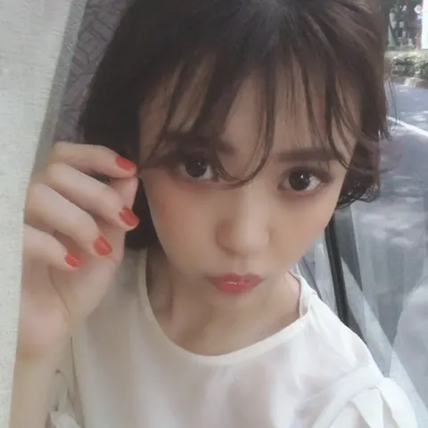小林 由依｜私服と宣伝←。☆彡（2019-07-26）｜4枚目