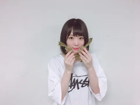 小池 美波｜笹団子。（2018-08-19）｜2枚目