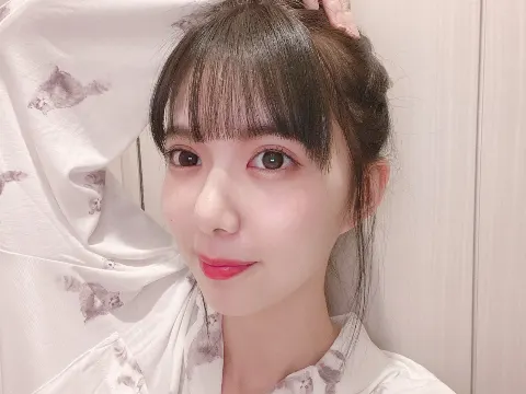 松平 璃子｜にゃん（2020-10-31）｜2枚目