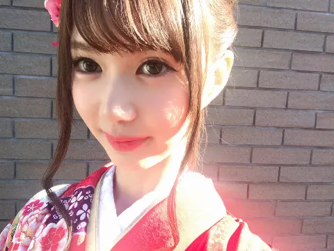 松平 璃子｜振袖の写真、20歳。（2019-04-12）｜4枚目