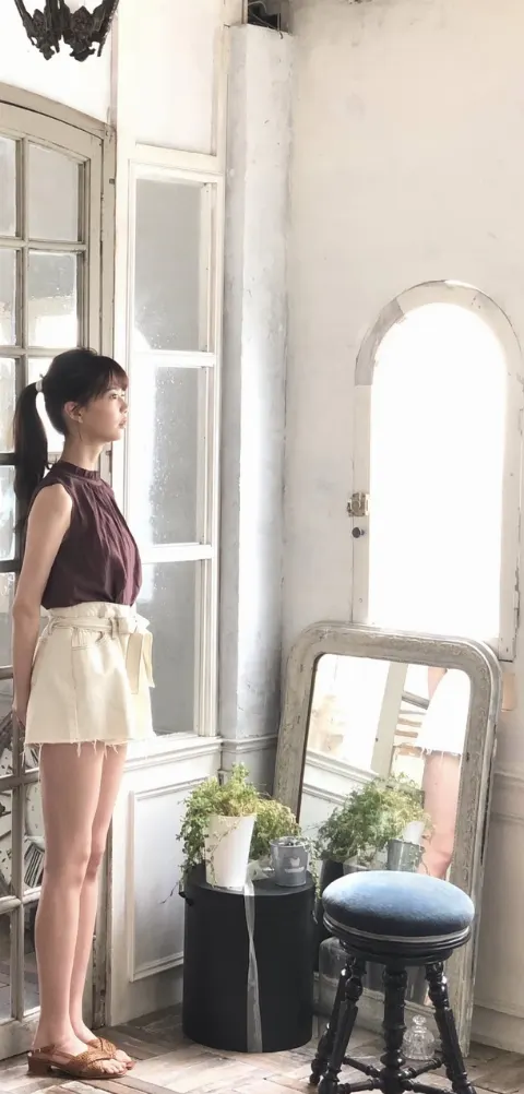 松平 璃子｜窓に映る光さえも（2019-08-10）｜5枚目