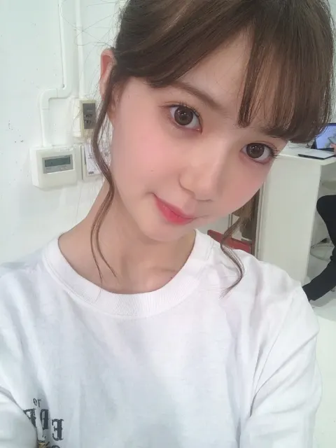 松平 璃子｜ポニーテール〜👱🏻‍♀️（2019-04-12）｜2枚目
