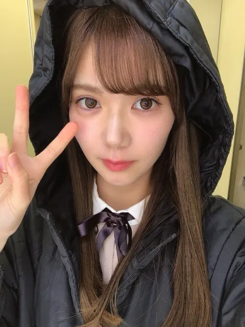 松平 璃子｜日々強くならなきゃなぁ〜って思うんですけどそう簡単に人って強…（2019-03-19）