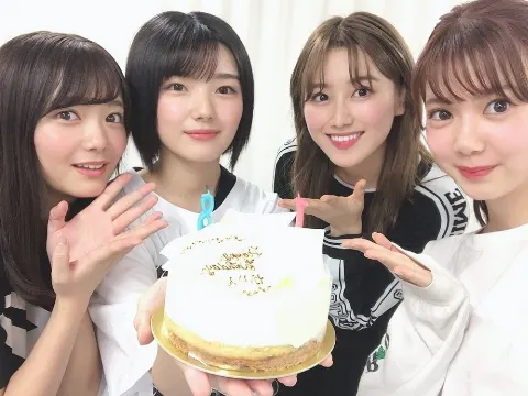 松平 璃子｜ラッシュアワーの満員電車（2019-08-31）｜2枚目