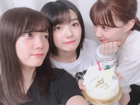 松平 璃子｜ラッシュアワーの満員電車（2019-08-31）｜4枚目