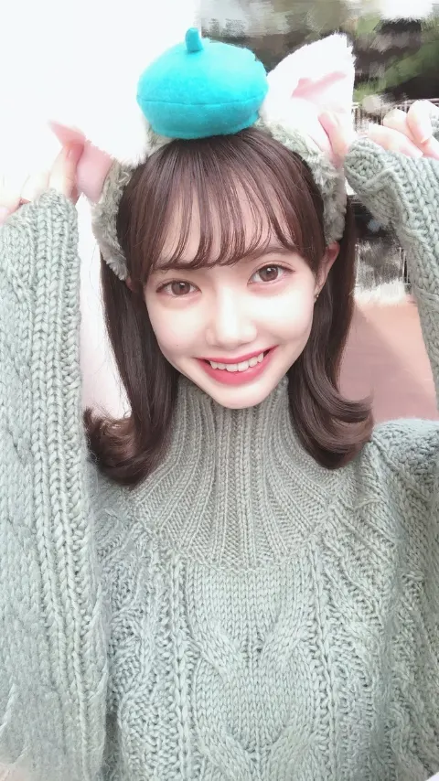 松平 璃子｜猫（2019-11-08）｜3枚目