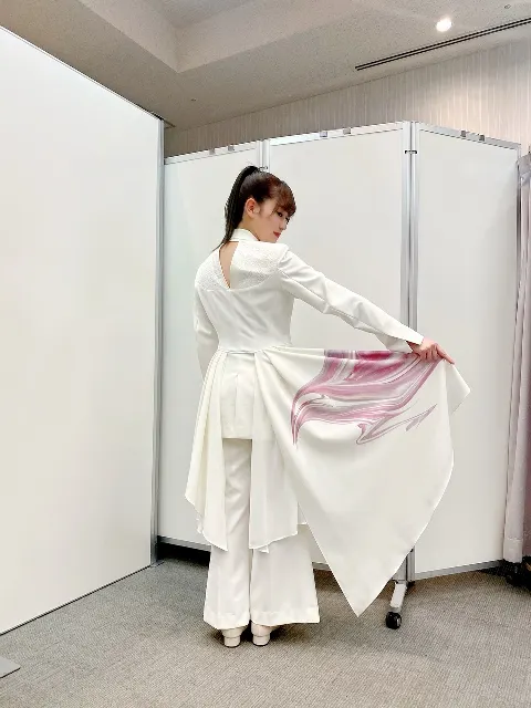 守屋 茜｜新衣装はテンションが上がりますよね（2020-12-26）｜3枚目