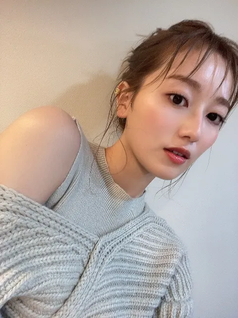 守屋 茜｜anan💋（2021-11-03）