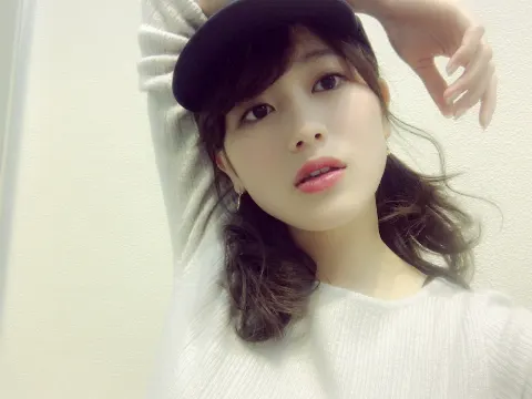 守屋 茜｜fashion（2017-02-27）｜2枚目