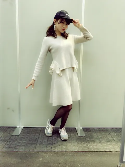 守屋 茜｜fashion（2017-02-27）｜4枚目