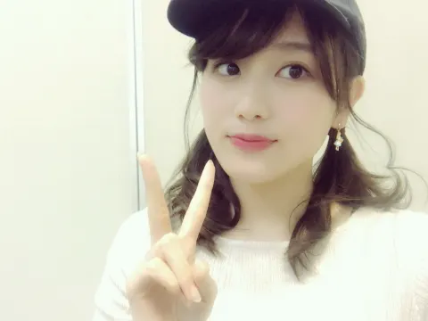 守屋 茜｜fashion（2017-02-27）
