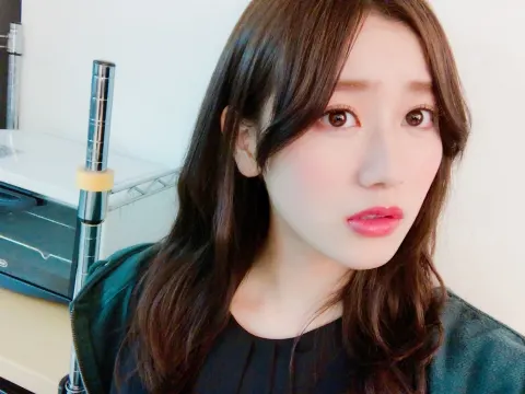 守屋 茜｜嬉しい（2017-06-23）｜2枚目