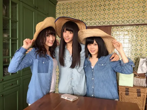 守屋 茜｜水色（2016-04-21）｜2枚目