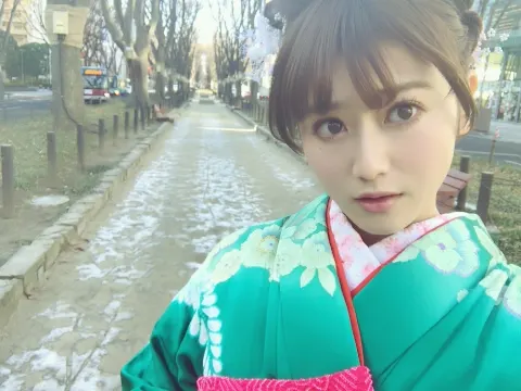 守屋 茜｜成人式🤭（2018-01-09）｜5枚目
