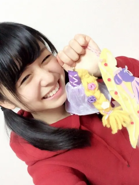 長濱 ねる｜掃除した部屋がぴかぴか、4（2015-12-05）｜2枚目