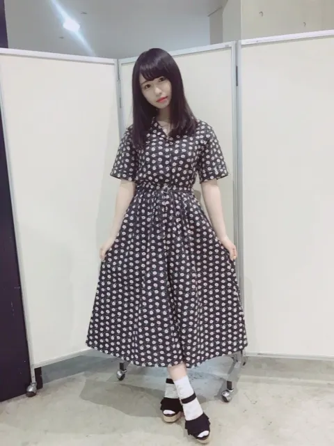 長濱 ねる｜睫毛、201（2017-05-29）｜2枚目