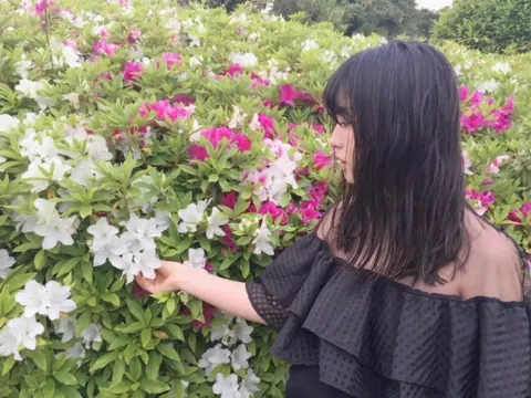 長濱 ねる｜灰梅、297（2018-07-30）｜3枚目