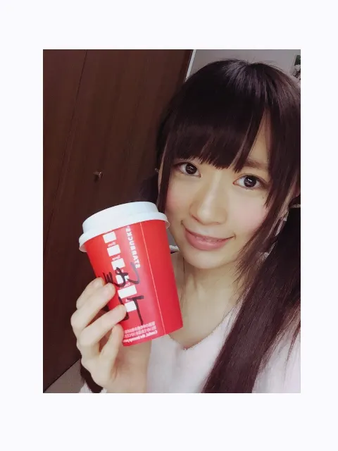 長沢 菜々香｜自己紹介（2015-11-19）｜2枚目
