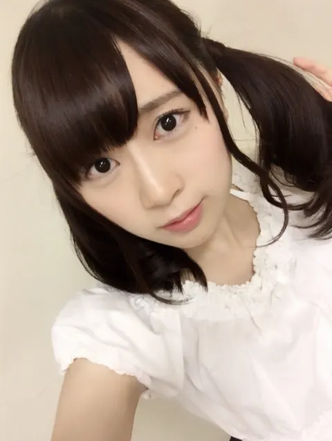 長沢 菜々香｜黒髪少女