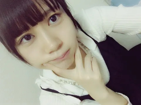 長沢 菜々香｜お菓子をくれないとイタズラするぞー!（2016-10-22）