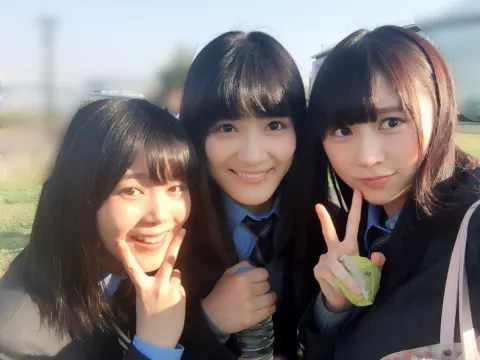 長沢 菜々香｜ミュージックステーションの登場のポーズの正解。（2016-12-05）｜4枚目