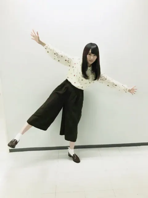 長沢 菜々香｜そろそろセパスの植え替えの時期かも。（2017-02-09）｜3枚目