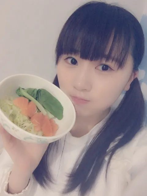 長沢 菜々香｜バレンタインデーまであと少し〜♡（2017-02-13）｜2枚目