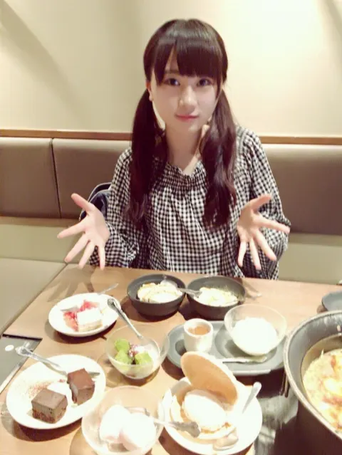 長沢 菜々香｜体の一部がアイスクリーム（2017-04-05）｜3枚目