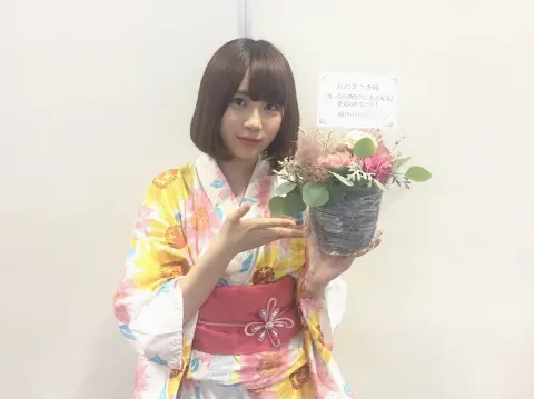 長沢 菜々香｜お花&スペイベ（2017-07-31）｜2枚目