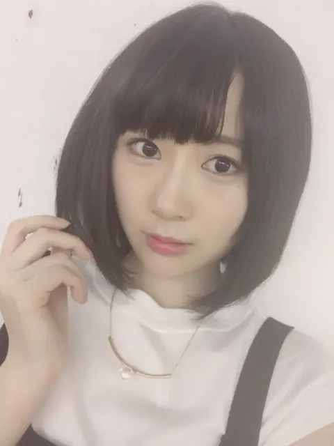 長沢 菜々香｜カレンダーほしくない?( ブルゾンちえみさん風)（2017-09-24）｜3枚目