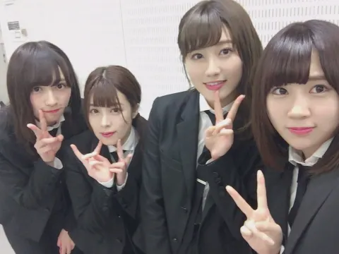 長沢 菜々香｜よね→｡｡｡φ"(￣￢￣*)ﾀｺﾔｷｸﾙｸﾙ（2017-11-04）