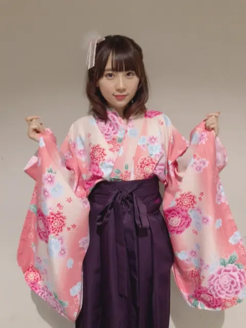 長沢 菜々香｜袴とドレス👘👗（2018-01-10）