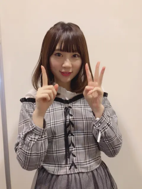 長沢 菜々香｜お洋服（2018-01-17）｜4枚目