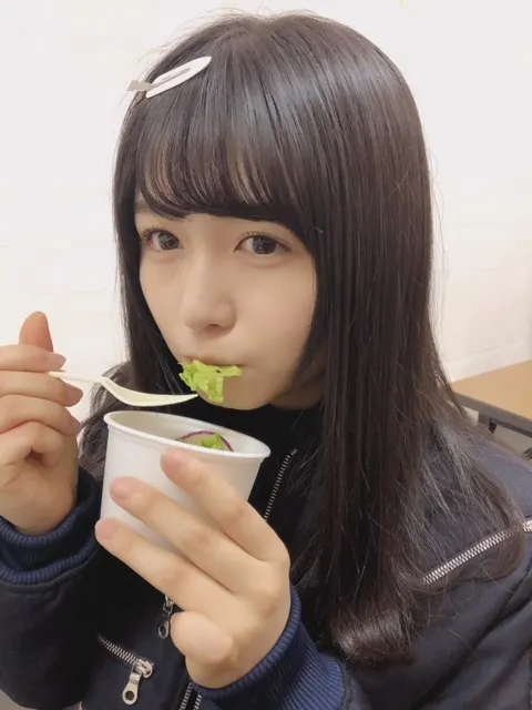 長沢 菜々香｜ねる😴（2018-03-27）｜2枚目