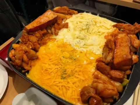 長沢 菜々香｜パーテーションに気をつけてね|ू･ω･)（2018-03-29）｜2枚目
