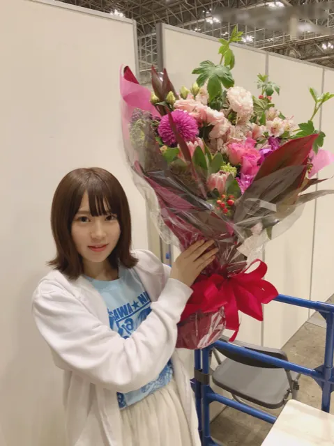 長沢 菜々香｜お花畑になりました🌷（2018-04-24）｜13枚目