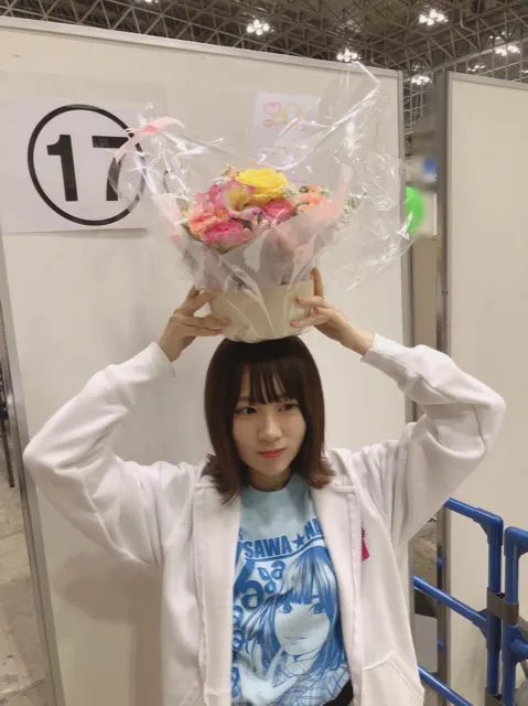 長沢 菜々香｜お花畑2（2018-04-24）｜6枚目