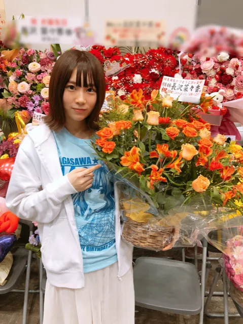 長沢 菜々香｜お花畑 3(最後)（2018-04-24）｜4枚目