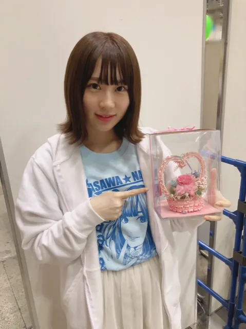 長沢 菜々香｜お花畑 3(最後)（2018-04-24）｜7枚目