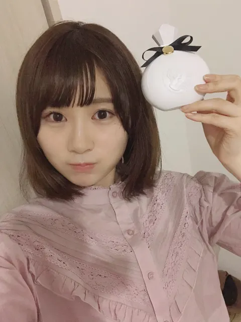 長沢 菜々香｜生誕祭の時に頂いた、エプロンとランチョンマットで、なーこクッキングしたいな。（2018-05-09）｜2枚目