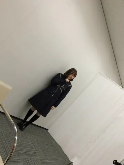長沢 菜々香｜オフショット少し🍣（2018-05-28）｜3枚目