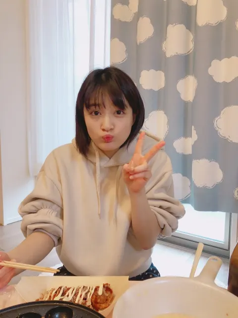 長沢 菜々香｜美味しかったな🐙（2019-02-13）｜3枚目