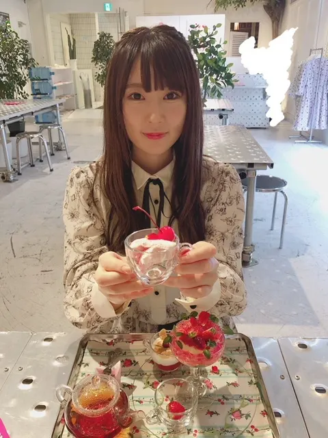 長沢 菜々香｜カフェ巡り①（2019-03-04）