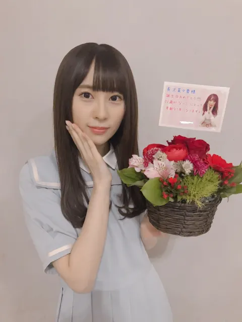 長沢 菜々香｜お花①（2019-05-01）｜4枚目