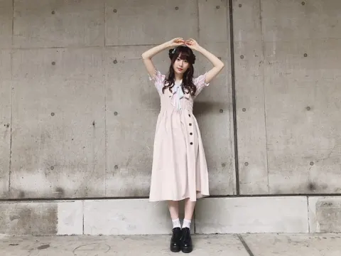 長沢 菜々香｜個別握手会（2019-06-05）｜2枚目