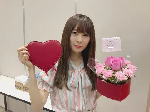 長沢 菜々香｜祝花②（2019-06-07）｜9枚目