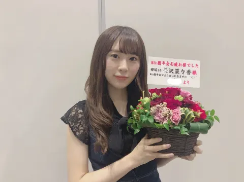 長沢 菜々香｜祝花💐（2019-07-15）｜5枚目