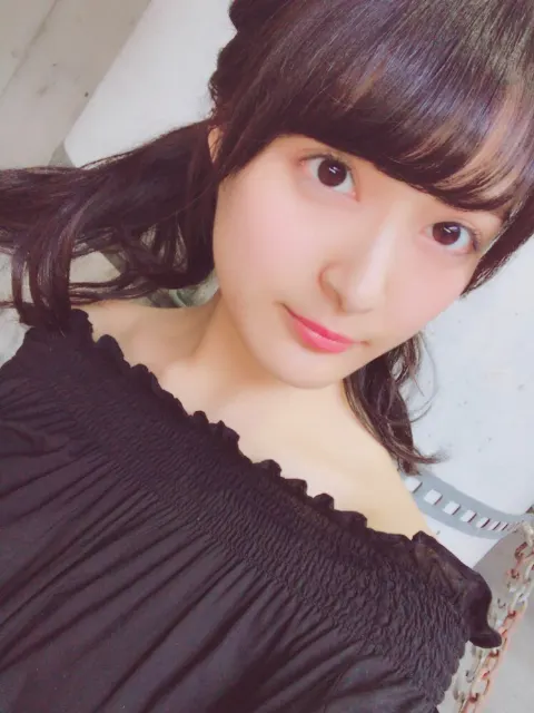 織田 奈那｜新橋駅（2017-07-10）｜3枚目