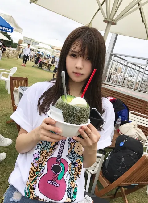 織田 奈那｜大磯駅（2017-08-14）｜4枚目
