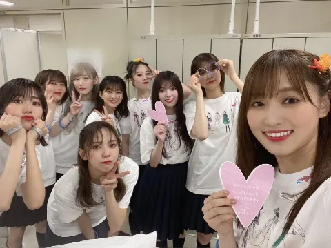 尾関 梨香｜🦔💙🤍（2022-06-07）｜5枚目